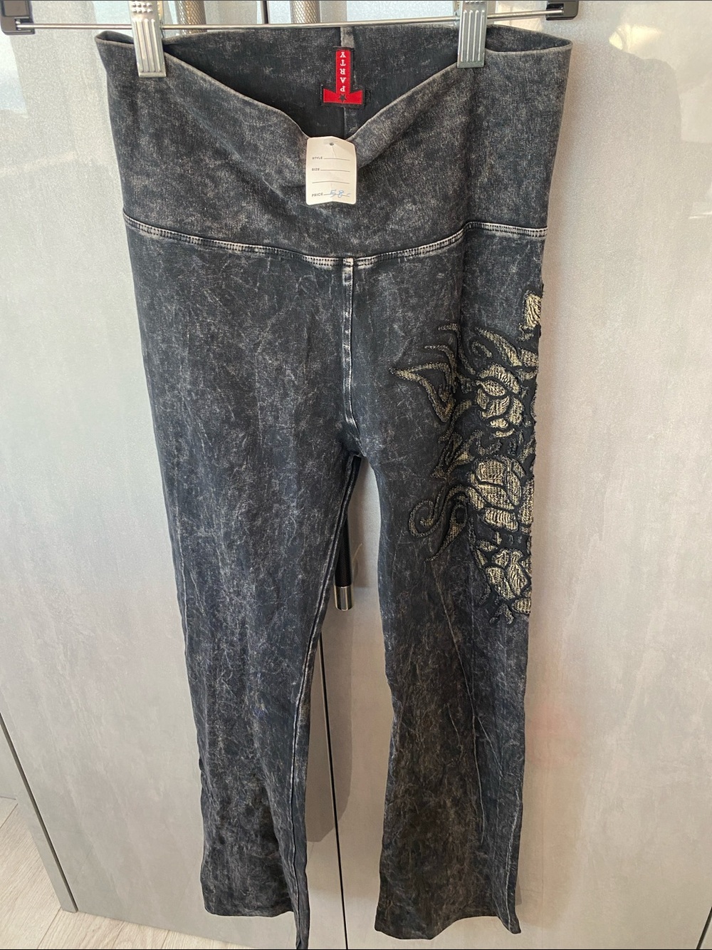 NWT T Party Fashion Black Acid-Wash Leggings with Metallic Floral Accent size S